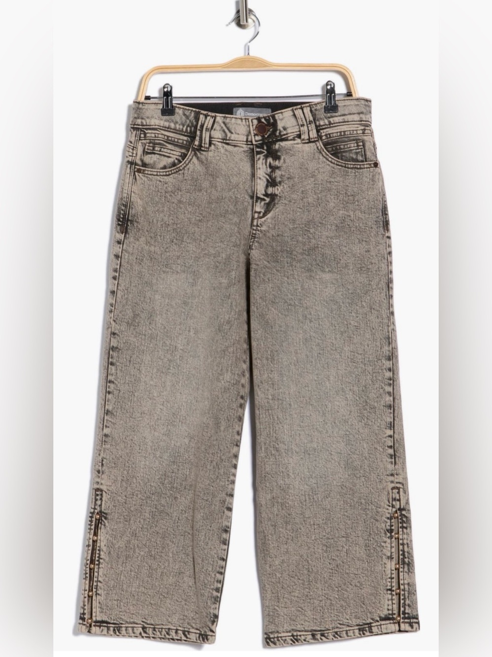 NWT Democracy Faux Pearl Detail Acid Wash Wide Leg Jeans Size 10 in Tinted Brown